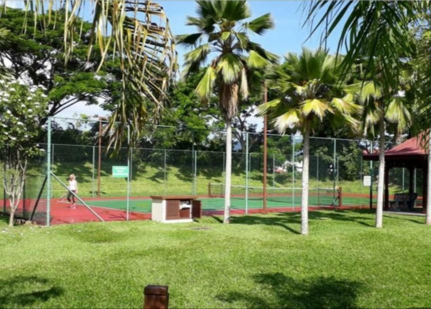 P146A13 - Eden Island Self Catering Apartment Self Check In Ngoại thất bức ảnh